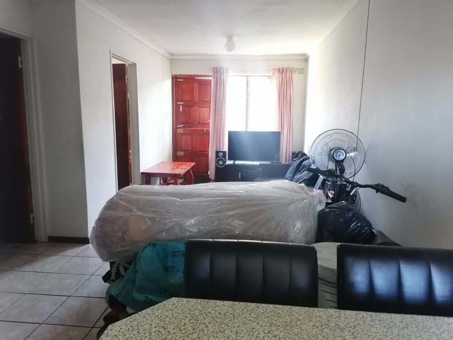 2 Bedroom Property for Sale in Grassy Park Western Cape